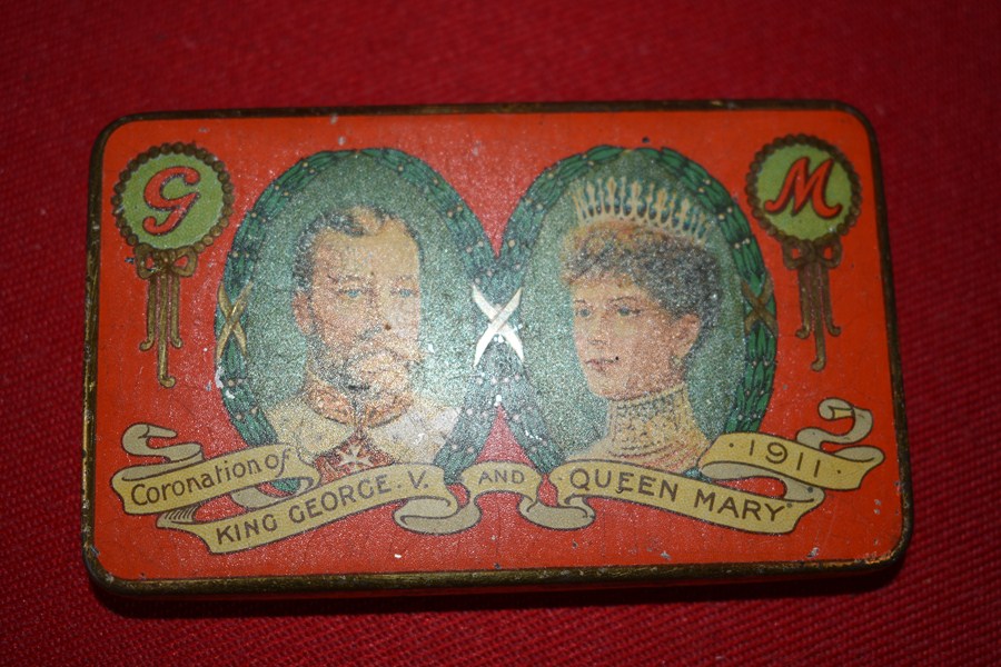 CORONATION TIN KING GEORGE V AND QUEEN MARY-SOLD